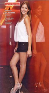 Vanessa Oliveira feet photo thumbnail