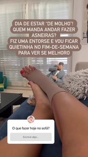 Vanessa Oliveira feet photo thumbnail