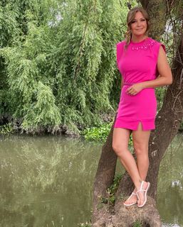 Vanessa Oliveira feet photo thumbnail