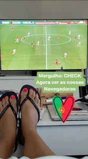 Vanessa Oliveira feet photo thumbnail