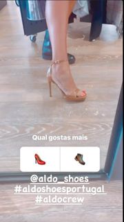 Vanessa Oliveira feet photo thumbnail
