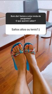 Vanessa Oliveira feet photo thumbnail