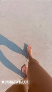 Vanessa Oliveira feet photo thumbnail