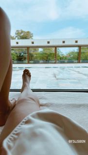 Vanessa Oliveira feet photo thumbnail