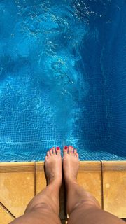Vanessa Oliveira feet photo thumbnail
