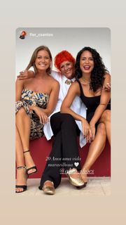 Vanessa Oliveira feet photo thumbnail