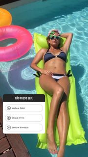 Vanessa Oliveira feet photo thumbnail