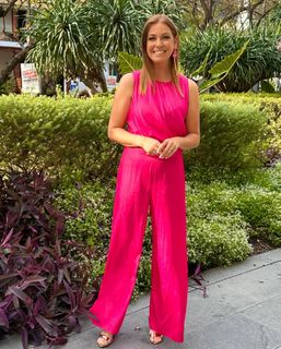 Vanessa Oliveira feet photo thumbnail