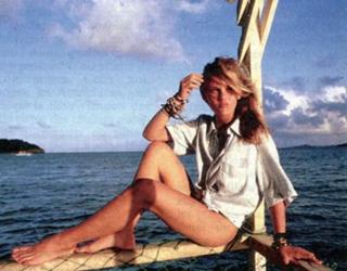 Vanessa Paradis feet photo thumbnail