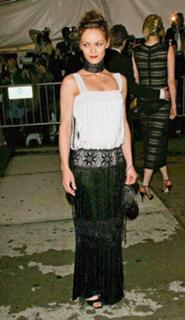 Vanessa Paradis feet photo thumbnail