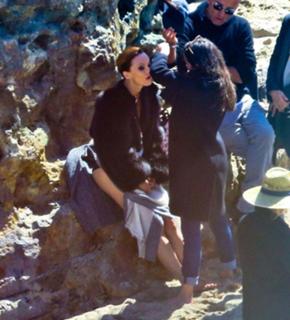 Vanessa Paradis feet photo thumbnail