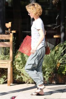 Vanessa Paradis feet photo thumbnail