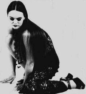 Vanessa Paradis feet photo thumbnail