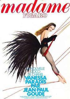 Vanessa Paradis feet photo thumbnail