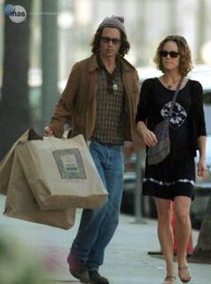 Vanessa Paradis feet photo thumbnail