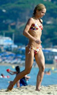 Vanessa Paradis feet photo thumbnail