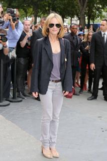 Vanessa Paradis feet photo thumbnail