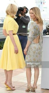 Vanessa Paradis feet photo thumbnail