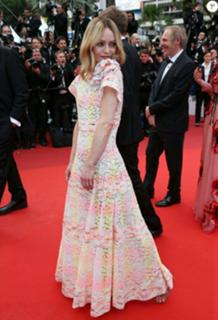 Vanessa Paradis feet photo thumbnail
