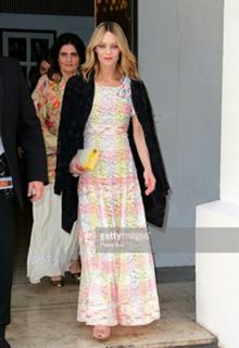 Vanessa Paradis feet photo thumbnail