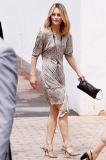 Vanessa Paradis feet photo thumbnail