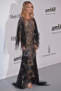 Vanessa Paradis feet photo thumbnail
