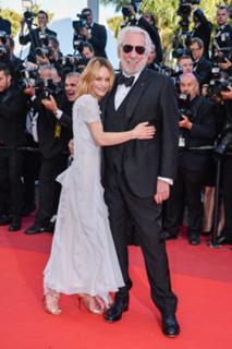 Vanessa Paradis feet photo thumbnail