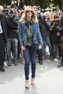 Vanessa Paradis feet photo thumbnail
