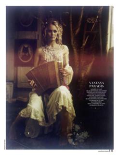 Vanessa Paradis feet photo thumbnail