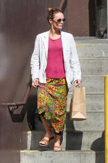 Vanessa Paradis feet photo thumbnail