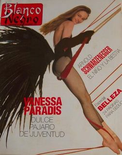 Vanessa Paradis feet photo thumbnail