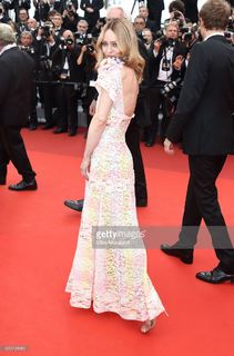 Vanessa Paradis feet photo thumbnail