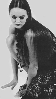 Vanessa Paradis feet photo thumbnail