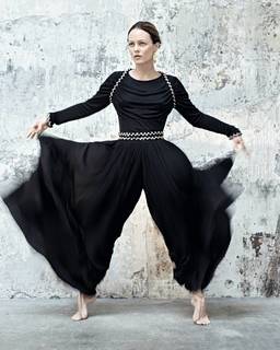 Vanessa Paradis feet photo thumbnail
