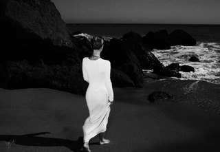 Vanessa Paradis feet photo thumbnail