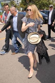 Vanessa Paradis feet photo thumbnail