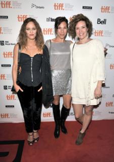 Vanessa Paradis feet photo thumbnail