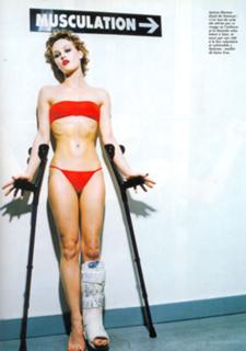 Vanessa Paradis feet photo thumbnail