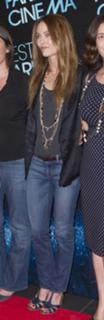 Vanessa Paradis feet photo thumbnail