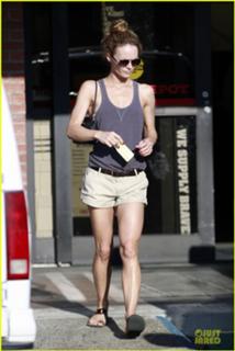 Vanessa Paradis feet photo thumbnail