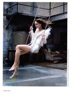 Vanessa Paradis feet photo thumbnail