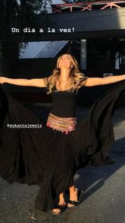 Vanessa Peláez feet photo 20