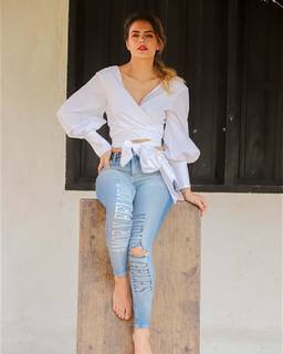 Vanessa Peláez feet photo 4
