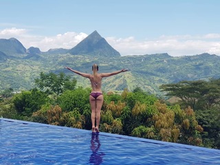 Vanessa Peláez feet photo 9