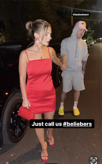 Vanessa Ray feet photo thumbnail