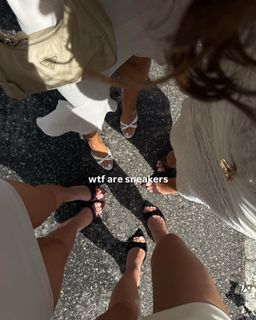 Vanessa Rojewska feet photo 3
