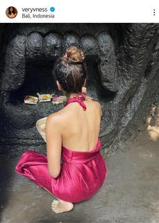 Vanessa Rubio feet photo 10