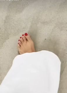 Vanessa Rubio feet photo 6