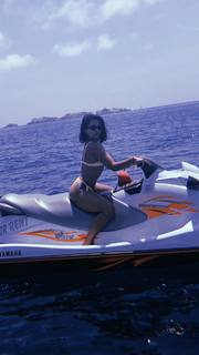 Vanessa White feet photo 7