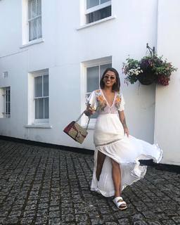 Vanessa White feet photo 4